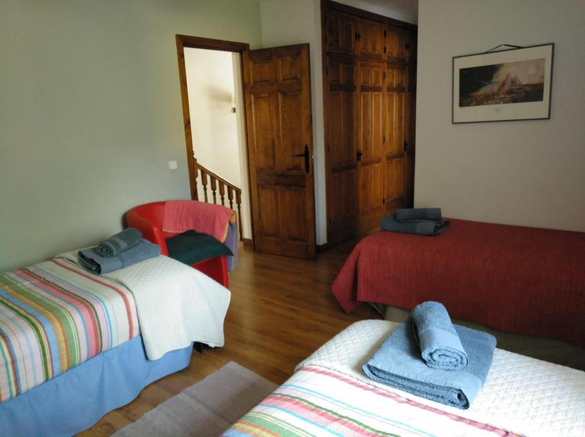 Villa La Majada De Alameda Alameda del Valle Esterno foto